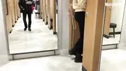 зашли в примерочную