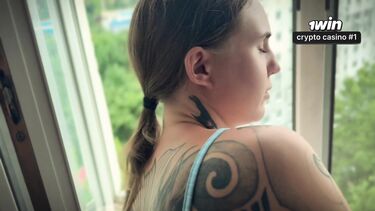 YunaverseX: Ебля раком с курящей у окна девушкой
