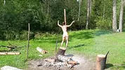 голые дикие танцы на природе