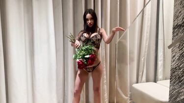 Подарила на годовщину фистингованную рукой жопу