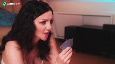 Может в очко? Не, там слишком узко и нет места для маневра. Вагинальный секс с сестрой после игры в карты