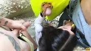 Кэтти сосет три члена на стройке
