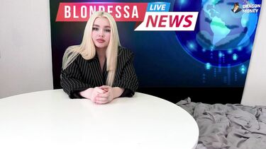 Оператор трахает ведущую новостей с огромной жопой в прямом эфире