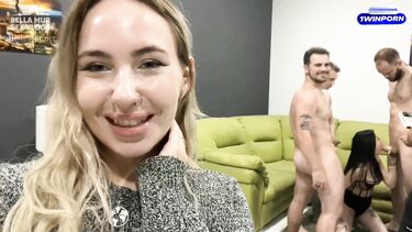Bella Mur: Влог Беллы Мур с бэкстейджем порно съемок