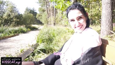 Студентка сосет член: Обильно обкончал пизду незнакомке, снятой в парке