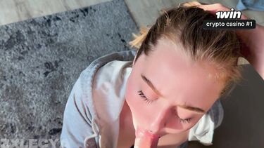 Подруга сестры: Пришла в гости к подруге и насладилась членом ее брата