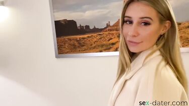 Минет в платье: Богач заказал эскортницу Тори Свити и выебал ее на вилле