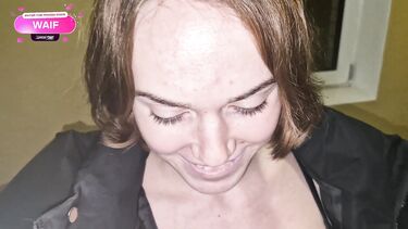 WaifuLiverion: Провел домой и засадил в глотку девушке в подъезде