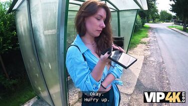Грубая лесбиянка отшила меня, а потом дала на заброшке за деньги