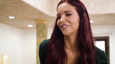 Jayden Cole: Училка присоединилась к оргии сквиртящих старшеклассниц