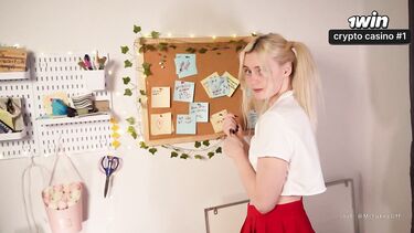 Любительское порно: Мечты сбываются! Студентка получила желанный большой хуй