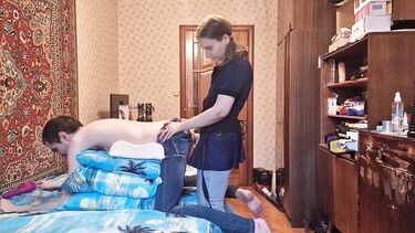 Саня Ёрш порвал единственный выходные джинсы и был наказан страпоном в жопу