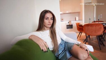 Мне надоела ревность парня и я переспала со своим школьным другом